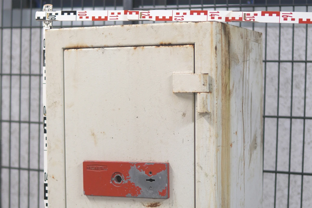 Tresor an Erfurter Feldweg gefunden: Inhalt noch unklar