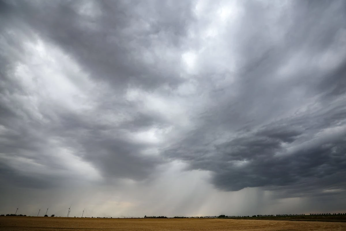 Unwettergefahr in NRW: Jetzt drohen Sturm, Regen und Hagel