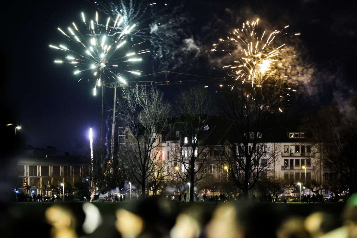 Keinen Bock auf private Böllerei! Düsseldorf prüft Alternative zu Silvester