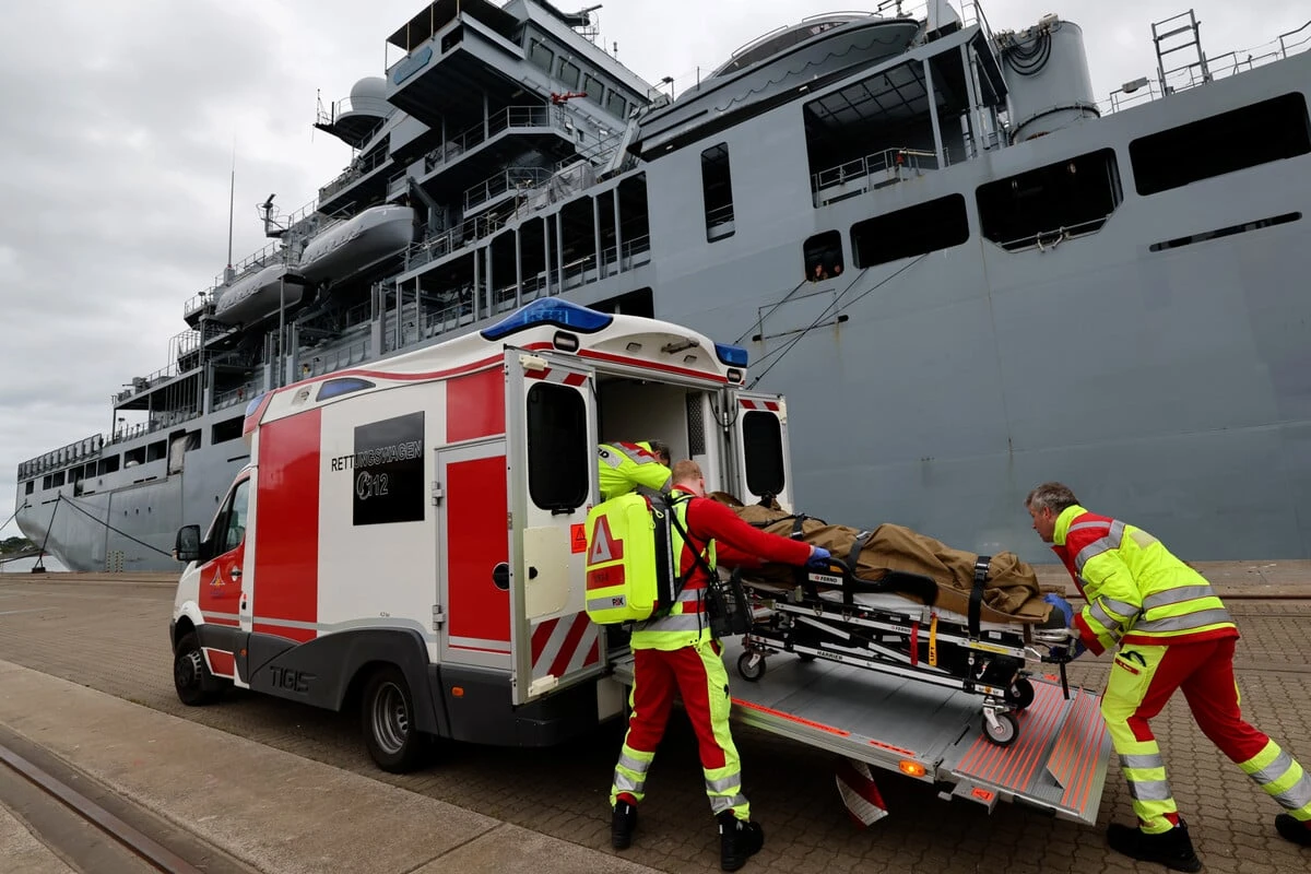 Bundeswehr übt Ernstfall: Von Bord ins Krankenhaus