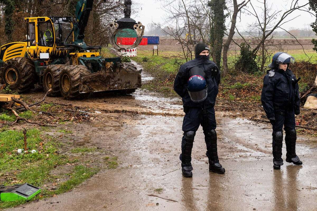 Polizei im Dauereinsatz: Freiburger Wald kommt weiterhin nicht zur Ruhe