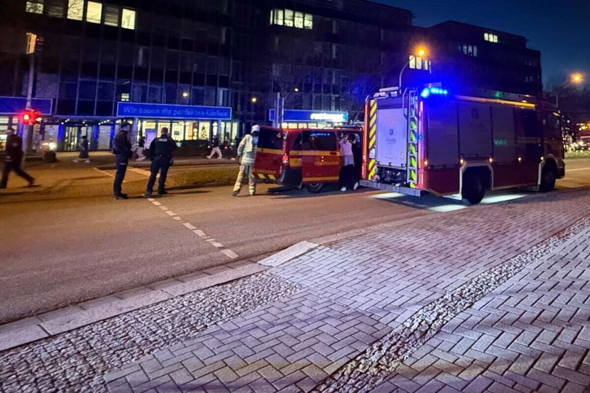 Zum Feierabend-Verkehr: Brennendes Auto legt Kreuzung in Südvorstadt lahm