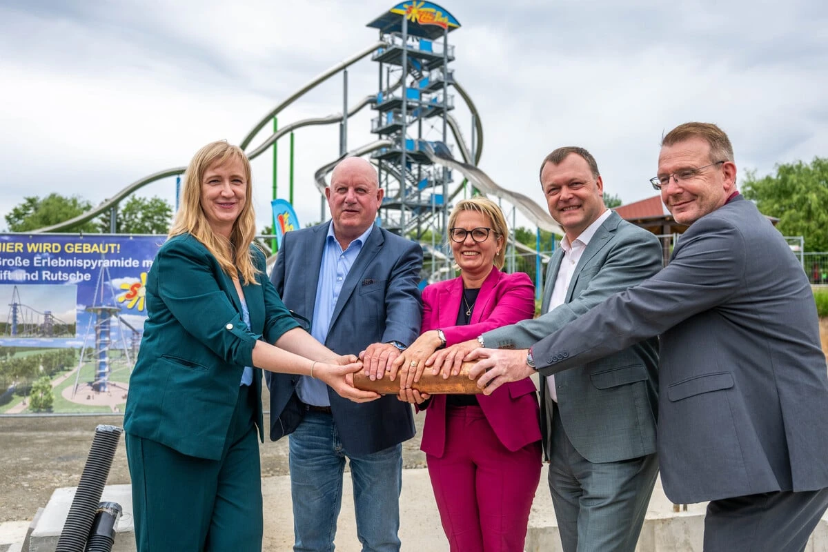 Der Sonnenlandpark baut sich 'ne Spaß-Pyramide