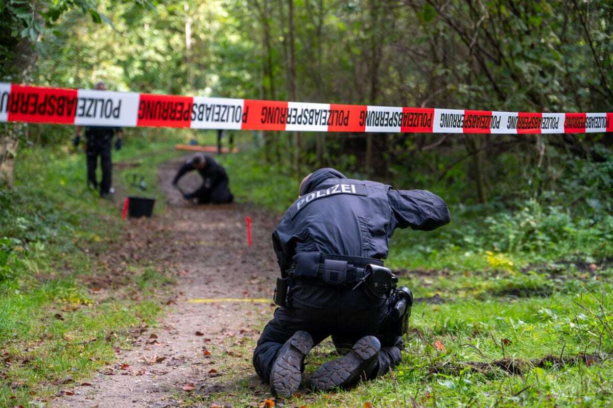 Ex-Frau im Wald ermordet: Polizei ermittelt auf Hochtouren - Motiv gibt Rätsel auf