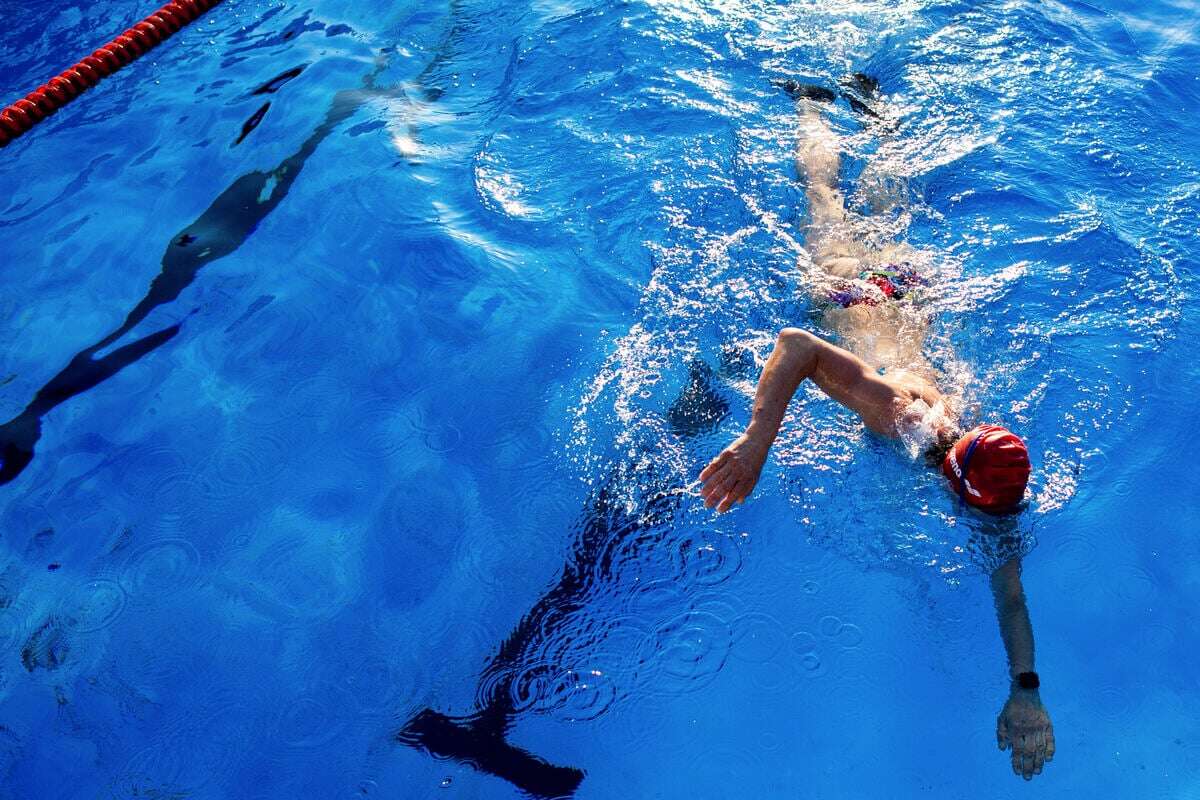 Immer mehr Nichtschwimmer: Warum 800 Bäder trotzdem vor dem Aus stehen!