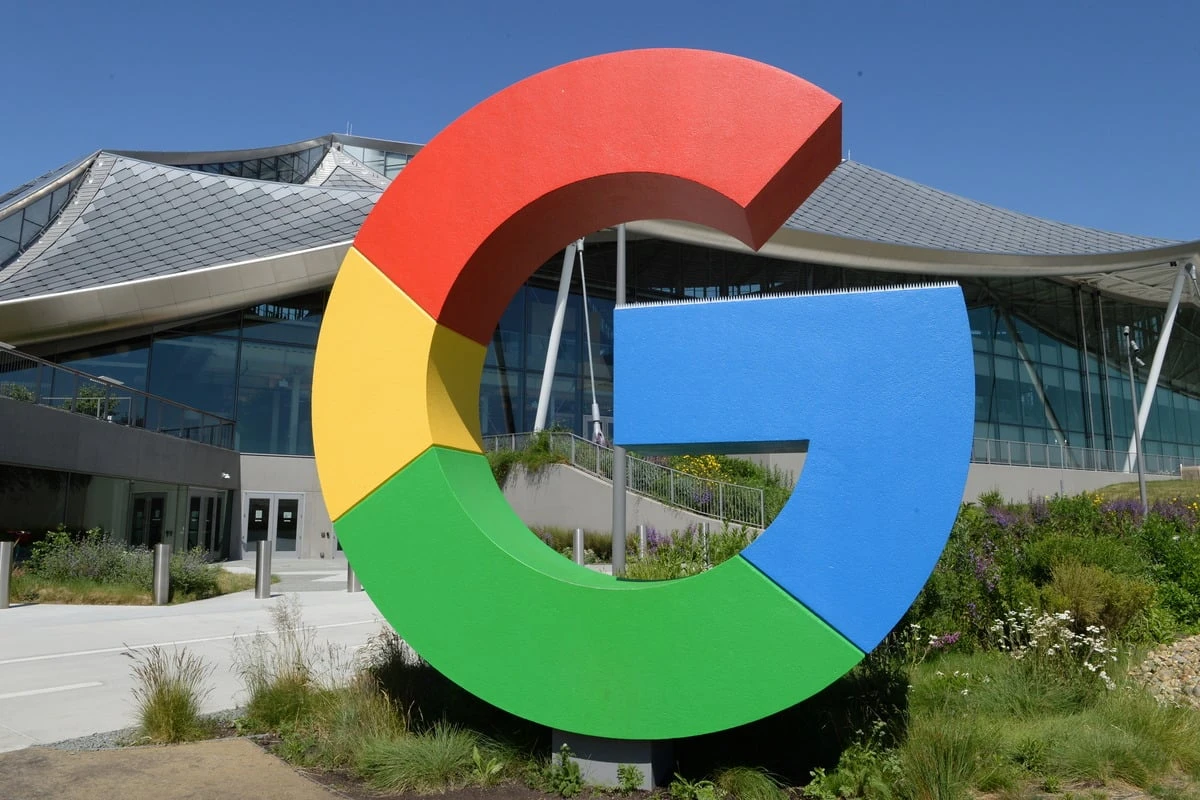Wegweisendes Urteil in München: Google muss für KI-Lügen geradestehen!