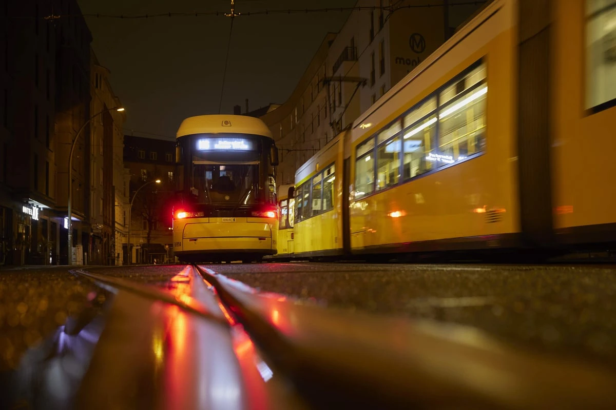 Drama am Invalidenpark: 26-Jährige von Tram erfasst