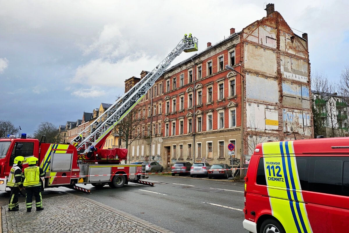 Sicherheits-Sperrung am Zöllnerplatz: Baustellen und Einschränkungen in Chemnitz