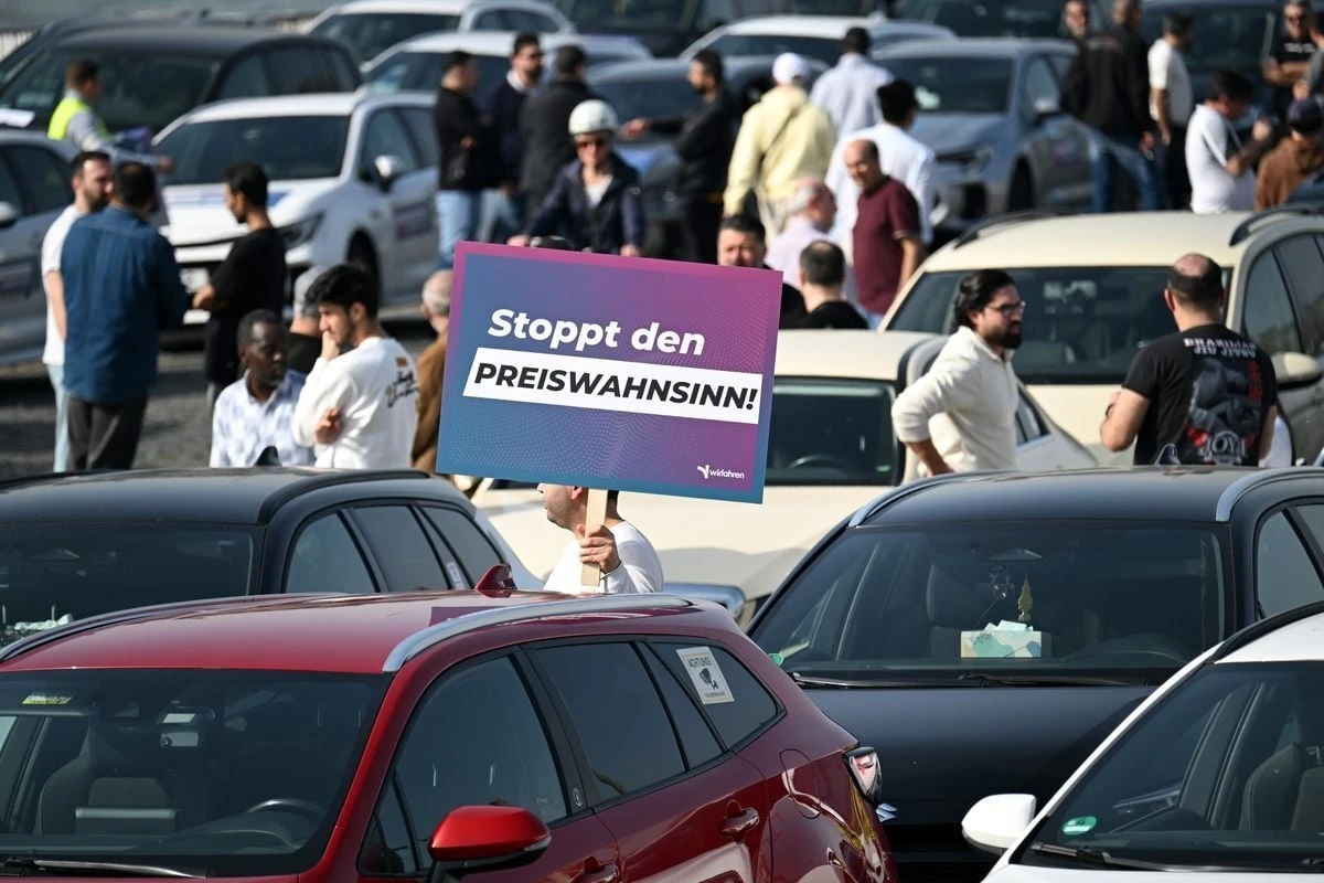 Gericht stoppt Kölns Uber-Regel: Mindestpreise wohl rechtswidrig
