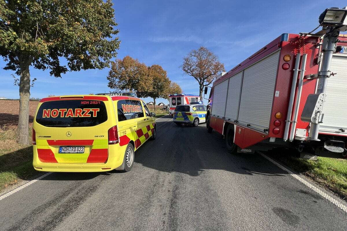 Vollsperrung nach Unfall auf Landesstraße: Drei Biker im Krankenhaus