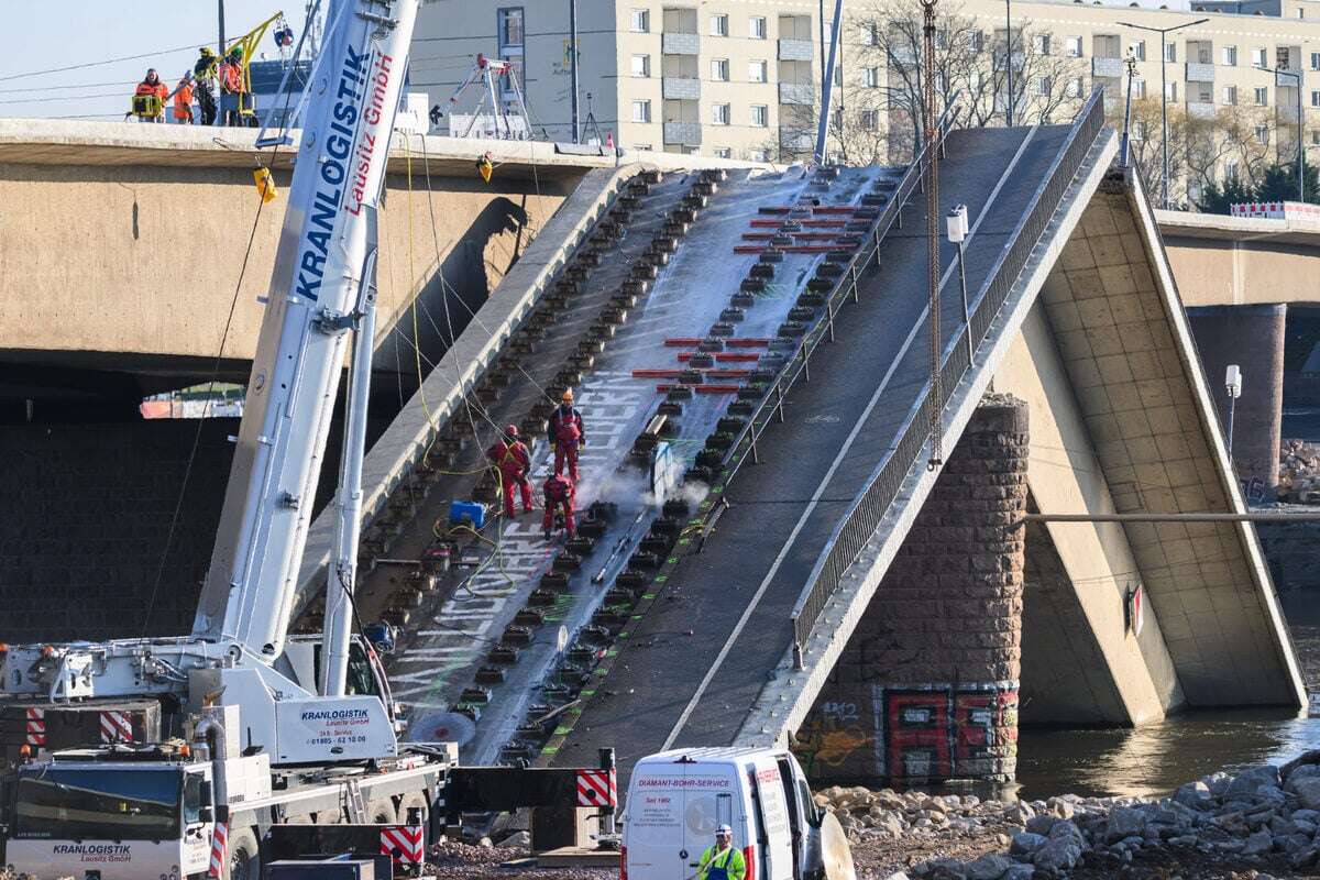 Carolabrücke: Rathaus äußert sich zur Notbrücken-Variante