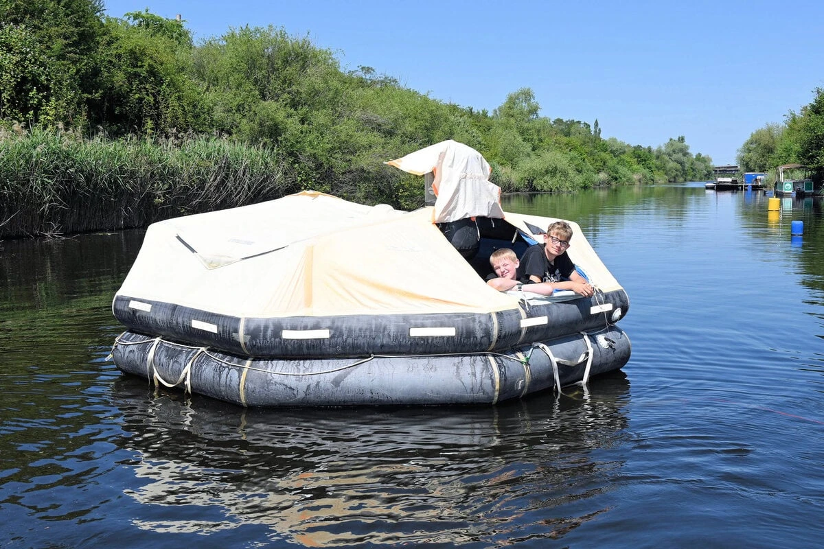 Reif für die Insel? Leipzigs erstes echtes Wasserbett ist da