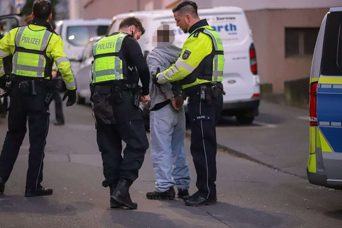 Jugendliche liefern sich Verfolgungsfahrt mit der Polizei