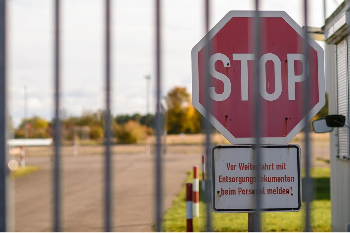 Landtag diskutiert zur Giftschlammgrube Brüchau: 
