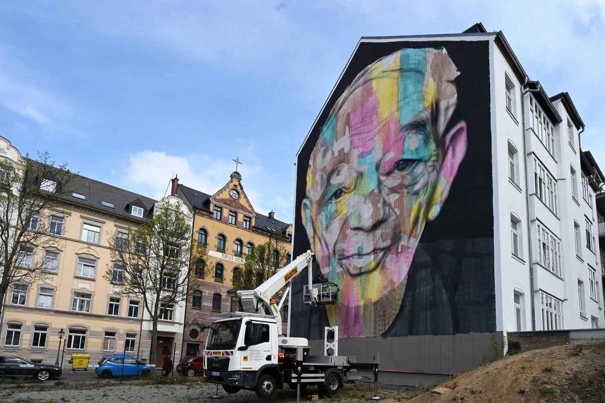Überlebender überlebensgroß: Justin-Sonder-Graffiti auf dem Chemnitzer Sonnenberg