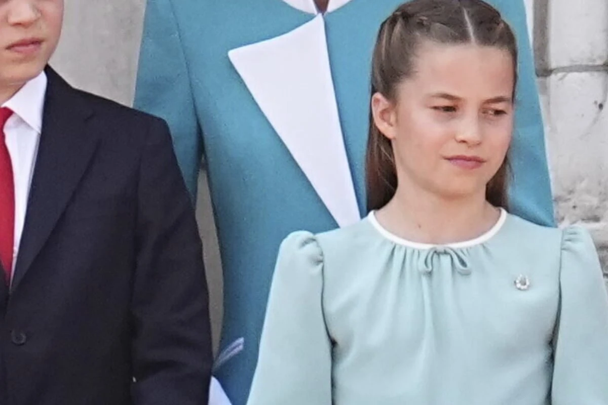 Prinzessin Charlotte im Partnerlook mit Mama Kate - doch mit niedlichem Detail ehrt sie Queen Elizabeth