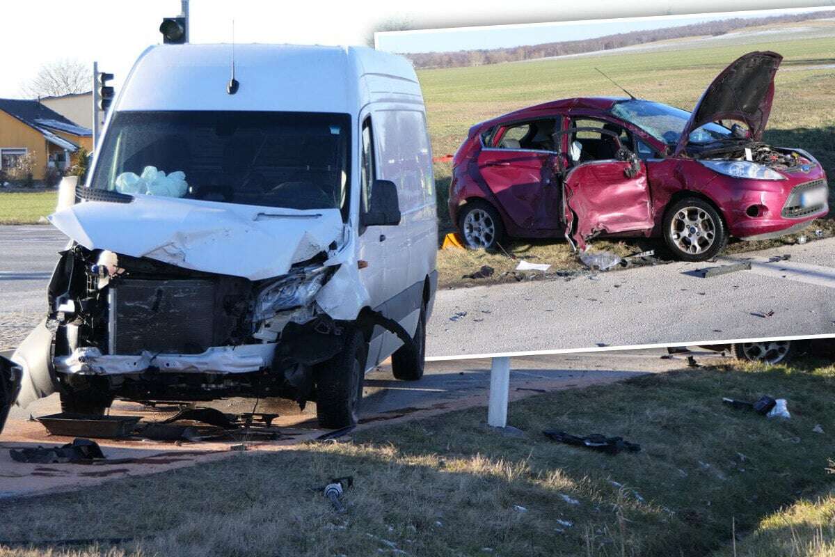 Frau (†88) stirbt nach Kreuzungscrash in Sachsen