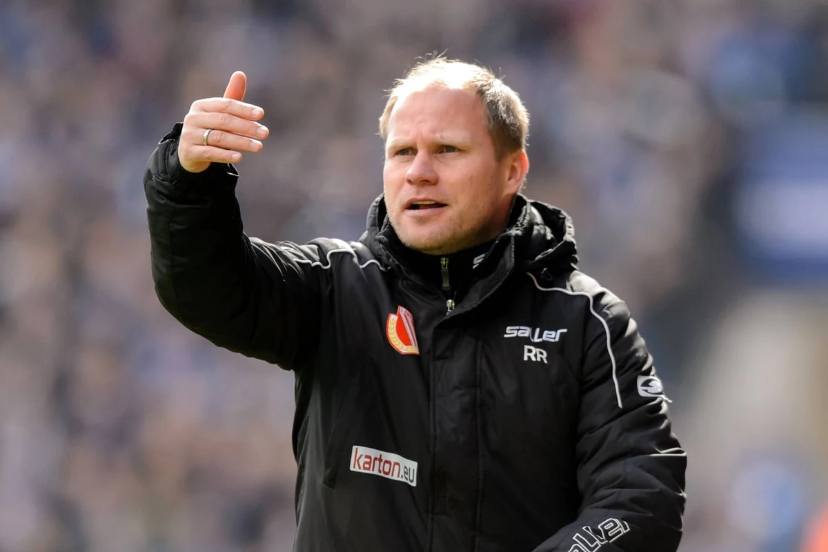 Falsches Spiel? Hausverbot für bekannten Ex-Trainer bei Ostklub!