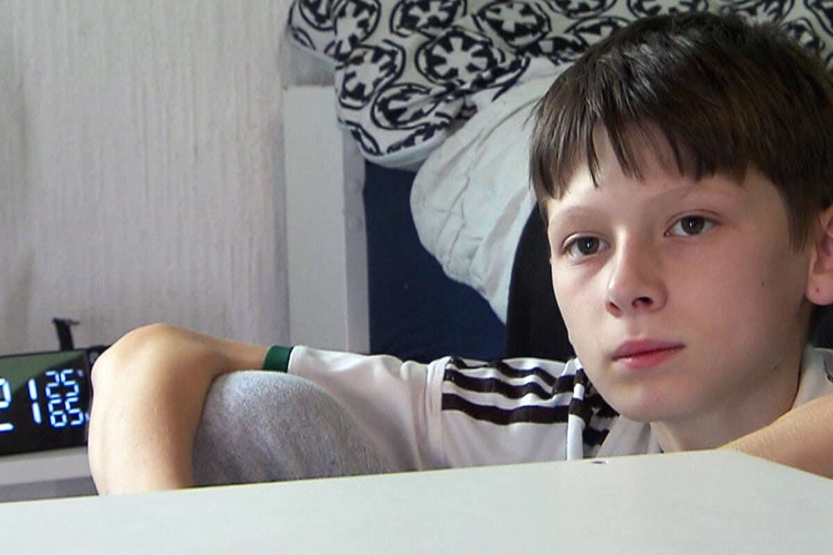 Getreten und geboxt, weil er keine Markenklamotten trägt: Lukas (12) ist Mobbing-Opfer