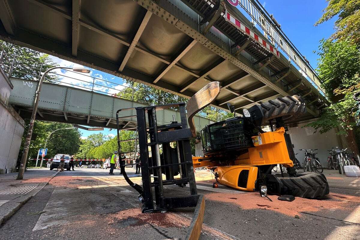 U1 wird nach Brückenunfall mehrere Tage gesperrt