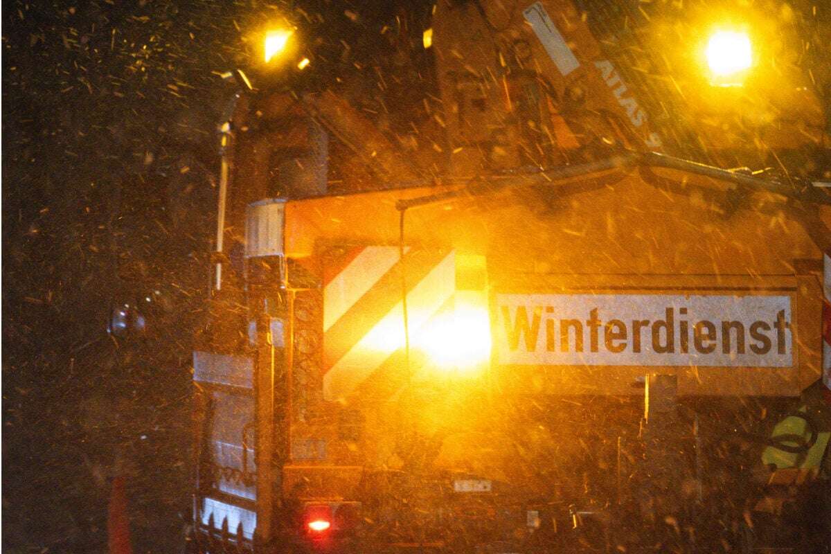 Eisige Morgenstunden in Dresden: Winterdienst rückt aus