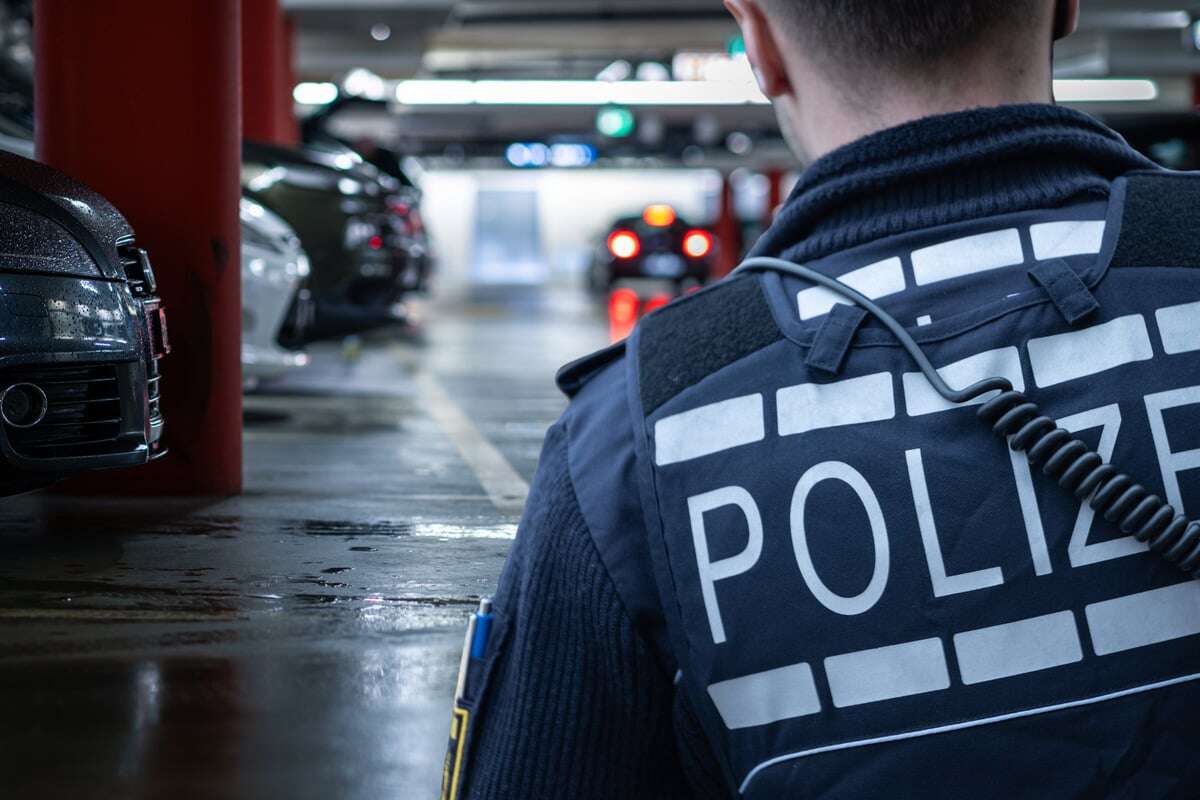 OP nach Brutalo-Attacke! Gruppe schlägt Mann in Parkhaus zusammen