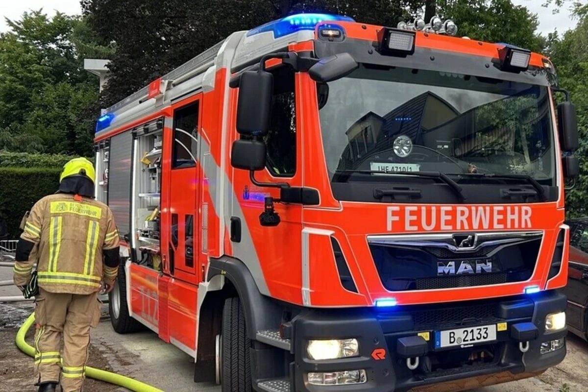 Feuer in Lichterfelde! Eine Person stirbt bei Wohnungsbrand