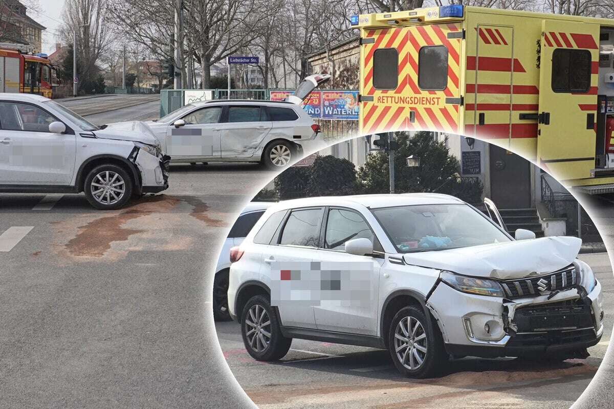 Crash in Dresden-Blasewitz: VW und Suzuki krachen auf Kreuzung gegeneinander