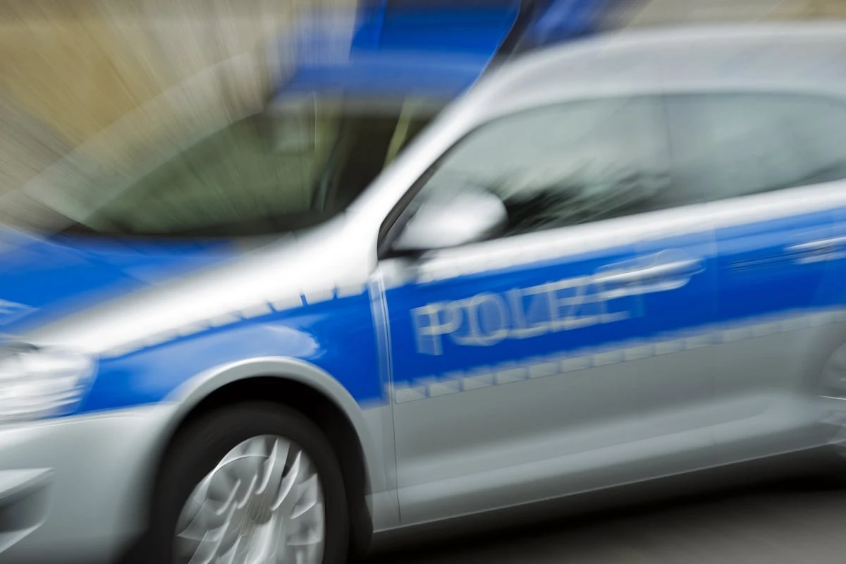 Junger Mann von hinten attackiert und beklaut: Wieder Raub in Chemnitz