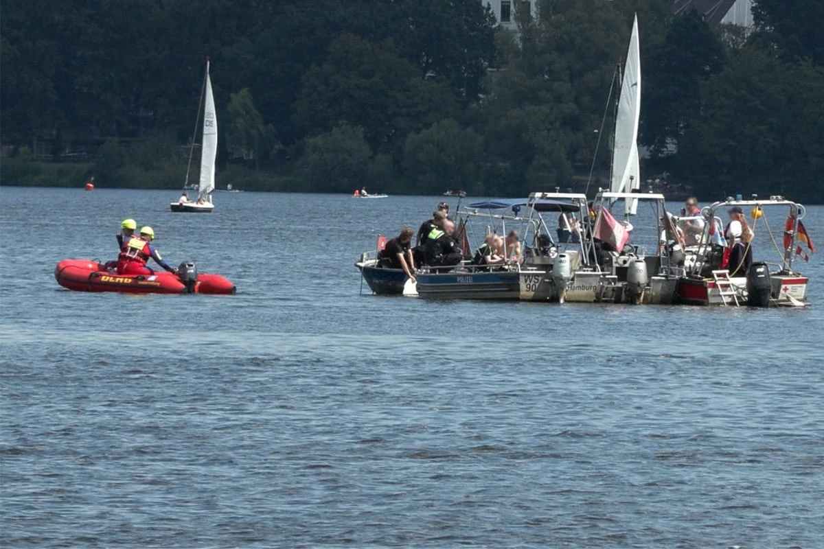 Aufregung auf der Außenalster: Kanu gekentert