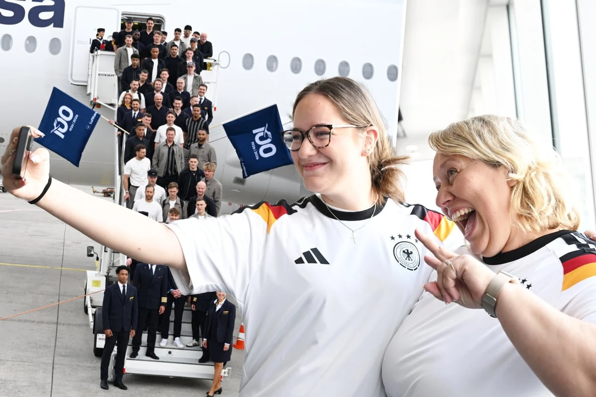 WM 2026 live: Lange Gewitter-Verzögerung! DFB-Reise in die USA mit Verspätung gestartet