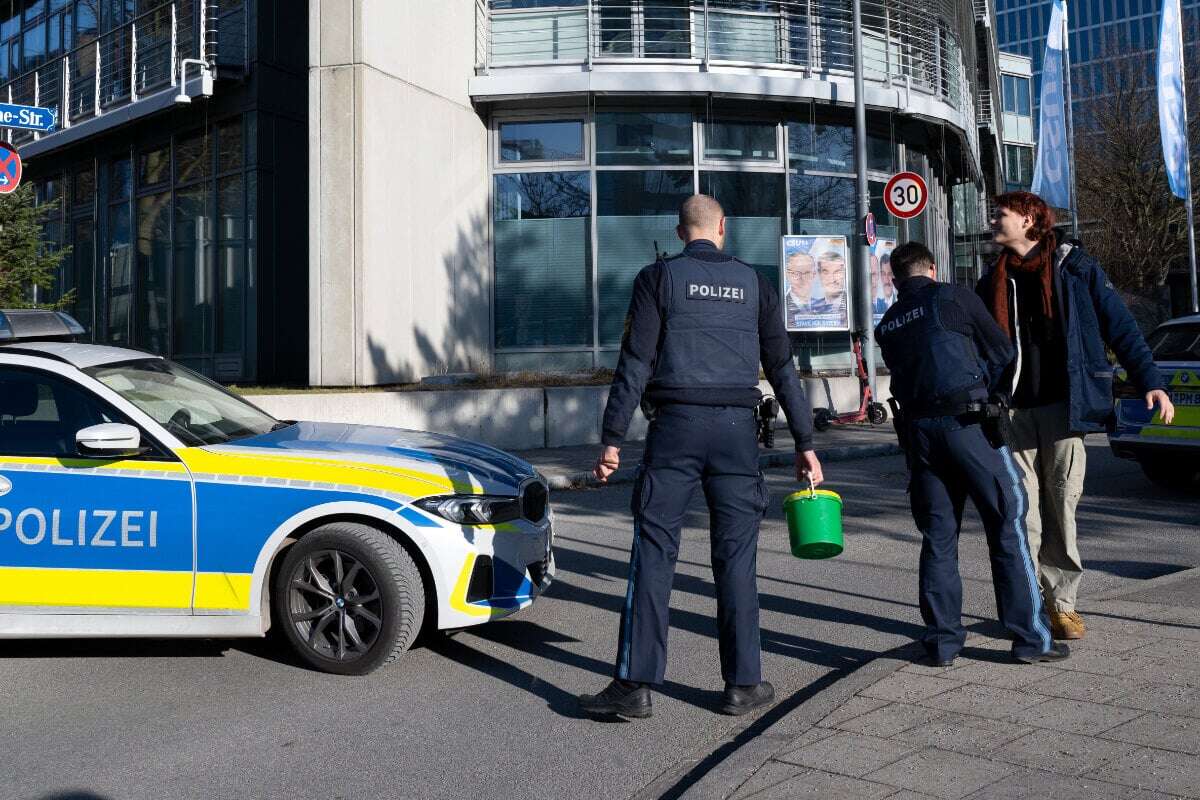 Protestaktion vor CSU-Zentrale in München: Polizei ermittelt