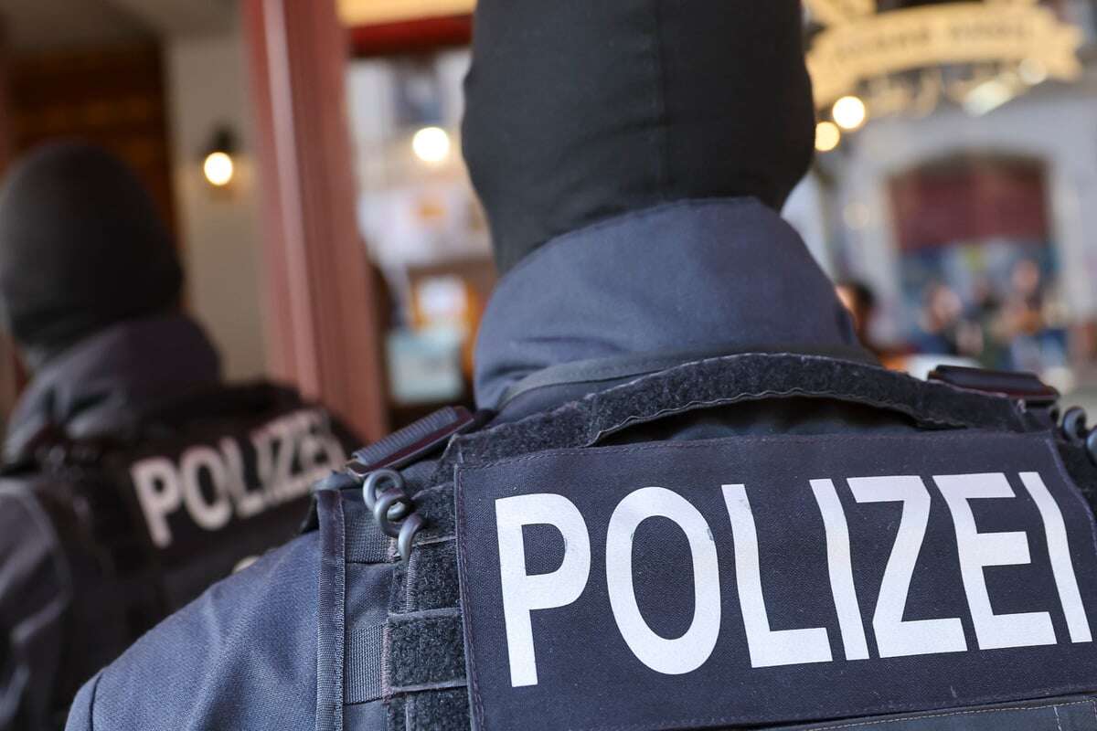 Razzia in der Region Dresden: Polizei geht gegen Kinderpornos vor