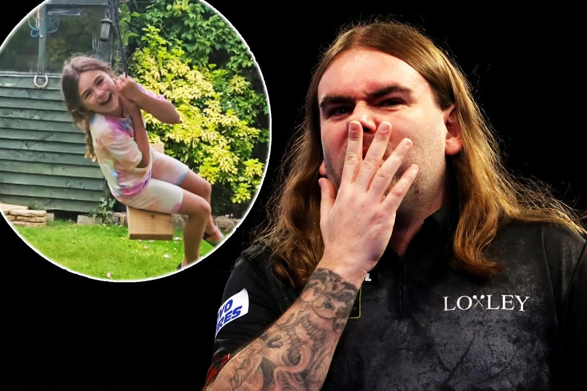 Seltene Augen-Krankheit: Darts-Profi sucht Heilung für seine Tochter