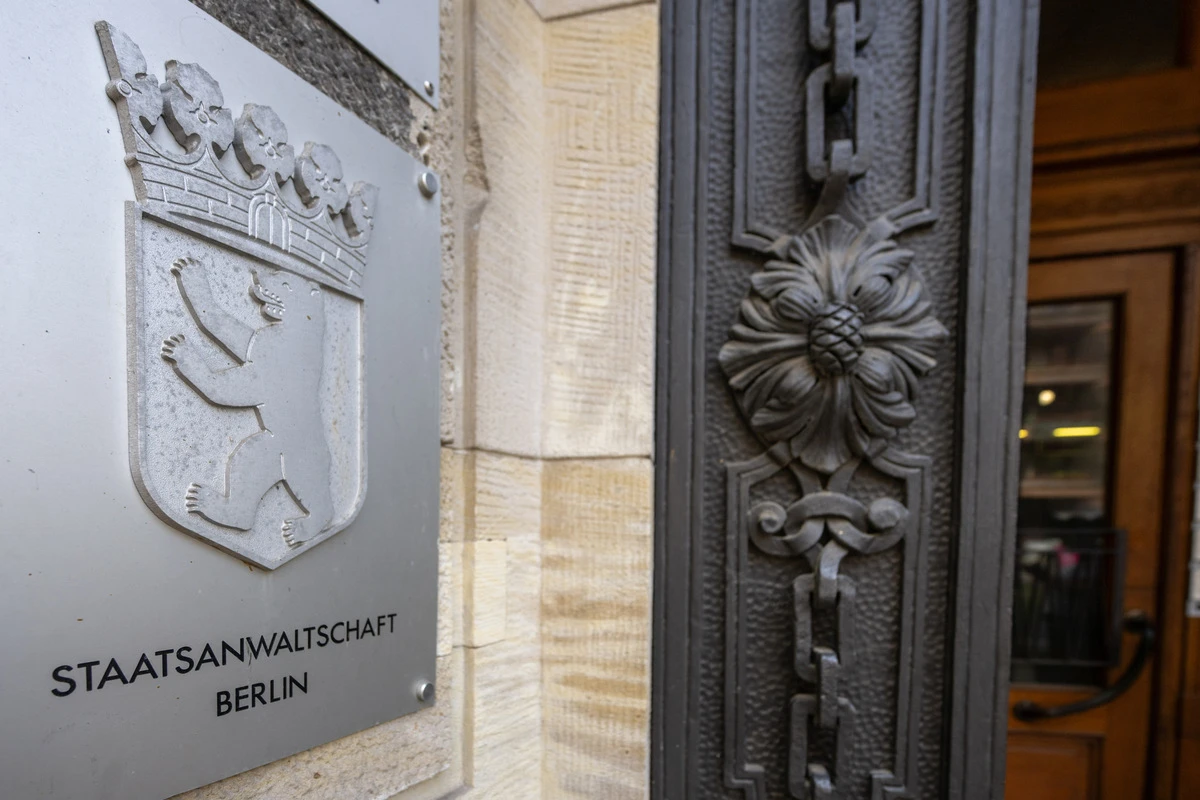 Frau sticht Ex in Lichtenberg nieder: Das fordert die Staatsanwaltschaft