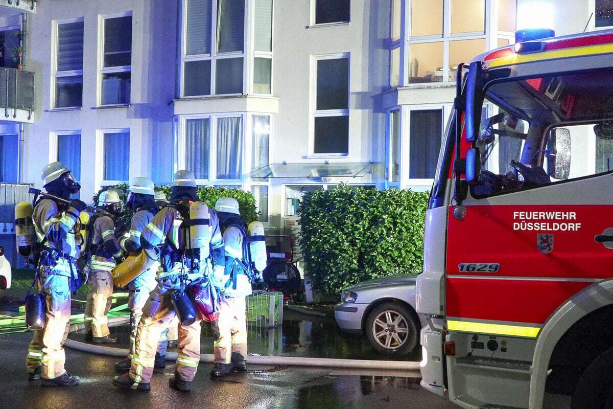 Dramatische Szenen bei Wohnungsbrand: Frau springt aus Fenster und verletzt sich schwer