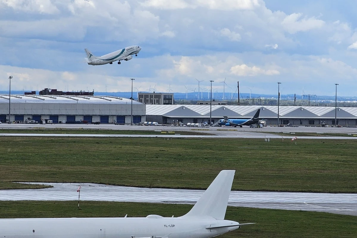 Kein Einzelfall! Mann wegen zu wenig Bargeld am Leipziger Flughafen abgeschoben