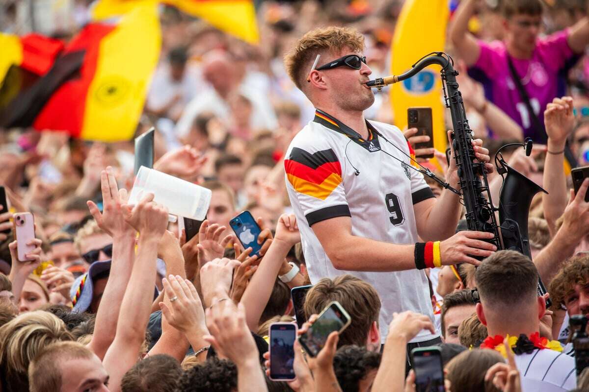 DFB-Pokal-Auslosung im Liveticker: Man kennt ihn von der EM! Er zieht heute die Lose