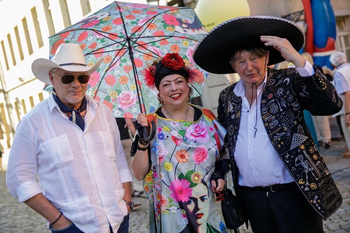 Riesenandrang im Dresdner Barockviertel