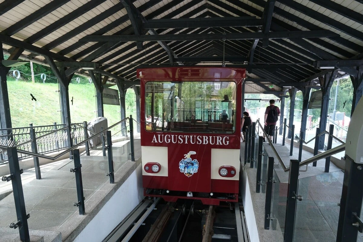 Hitzeblog für Chemnitz: Drahtseilbahn nach Gewitterschaden wieder in Betrieb