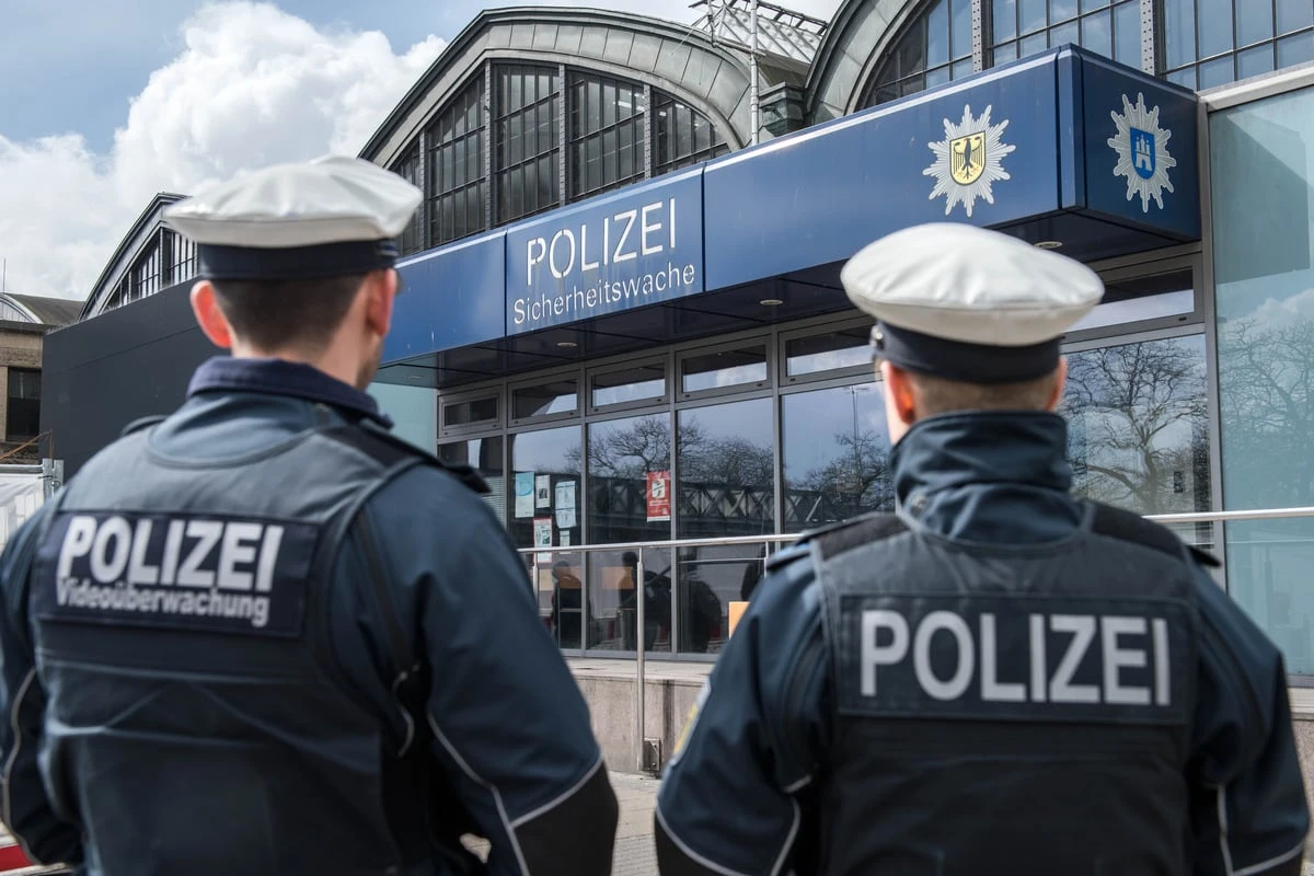 Nach acht Monaten: Super-Recognizer erkennt Gesicht von Dieb im Gedränge