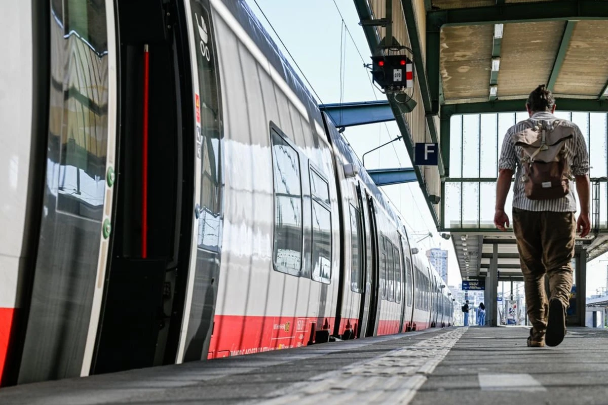 Bauarbeiten legen Bahnstrecken in Baden-Württemberg lahm