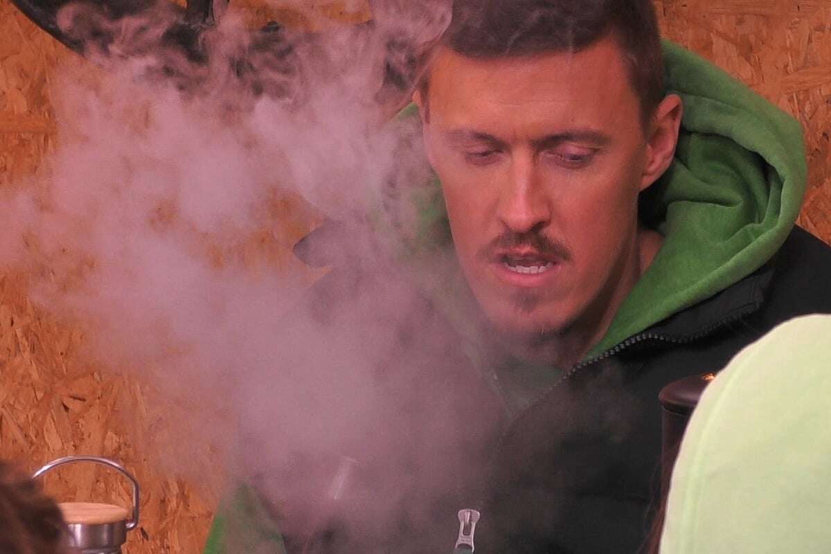 Viel Rauch bei Promi Big Brother: Max Kruse tanzt aus der Reihe