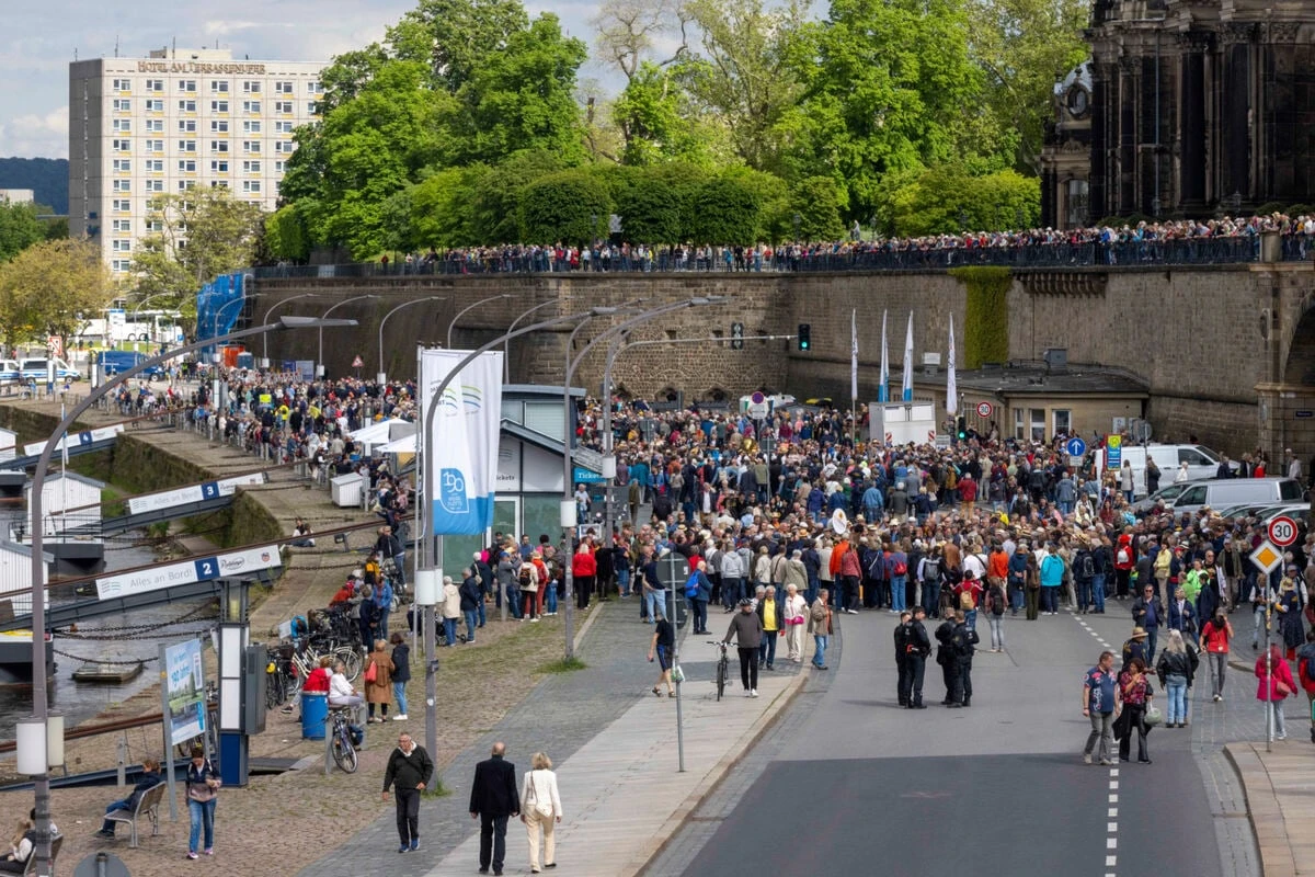 Besser als nix: Dixieland endet mit Demo statt Parade