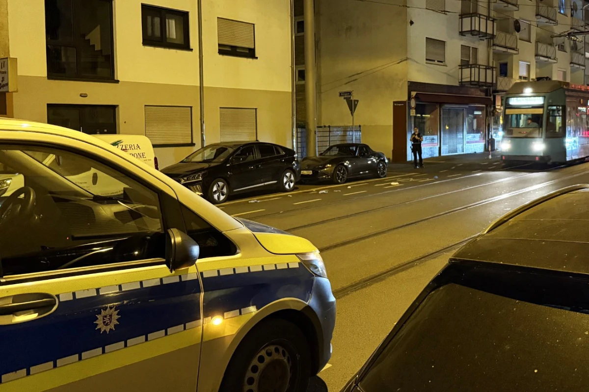 Messerattacke in Frankfurt: Zwei Männer verletzt