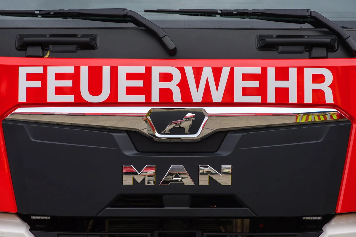 Bewohner sollen in Häusern bleiben: Unklare Substanz in Wohnhaus bei Frankfurt gefunden