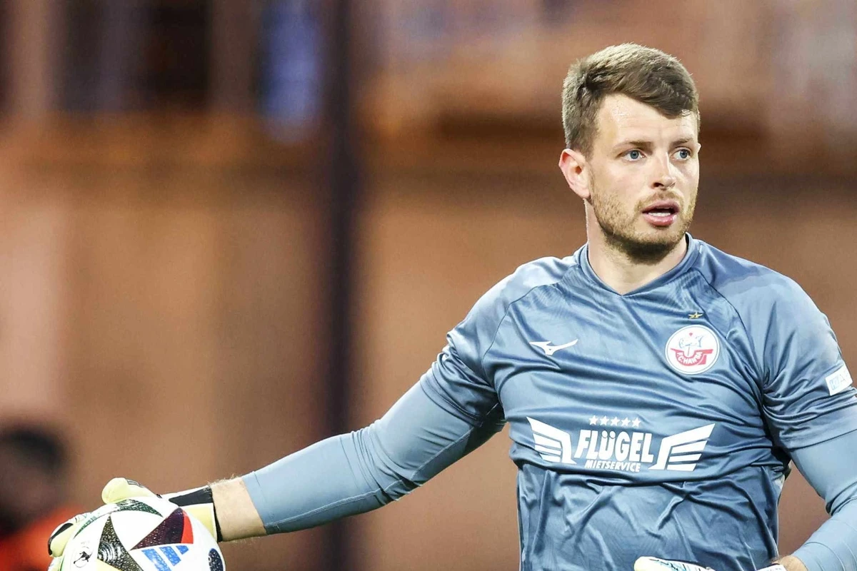 Transfermarkt im Ticker: Hansa Rostock verliert Nummer eins, Wechsel in die 2. Liga
