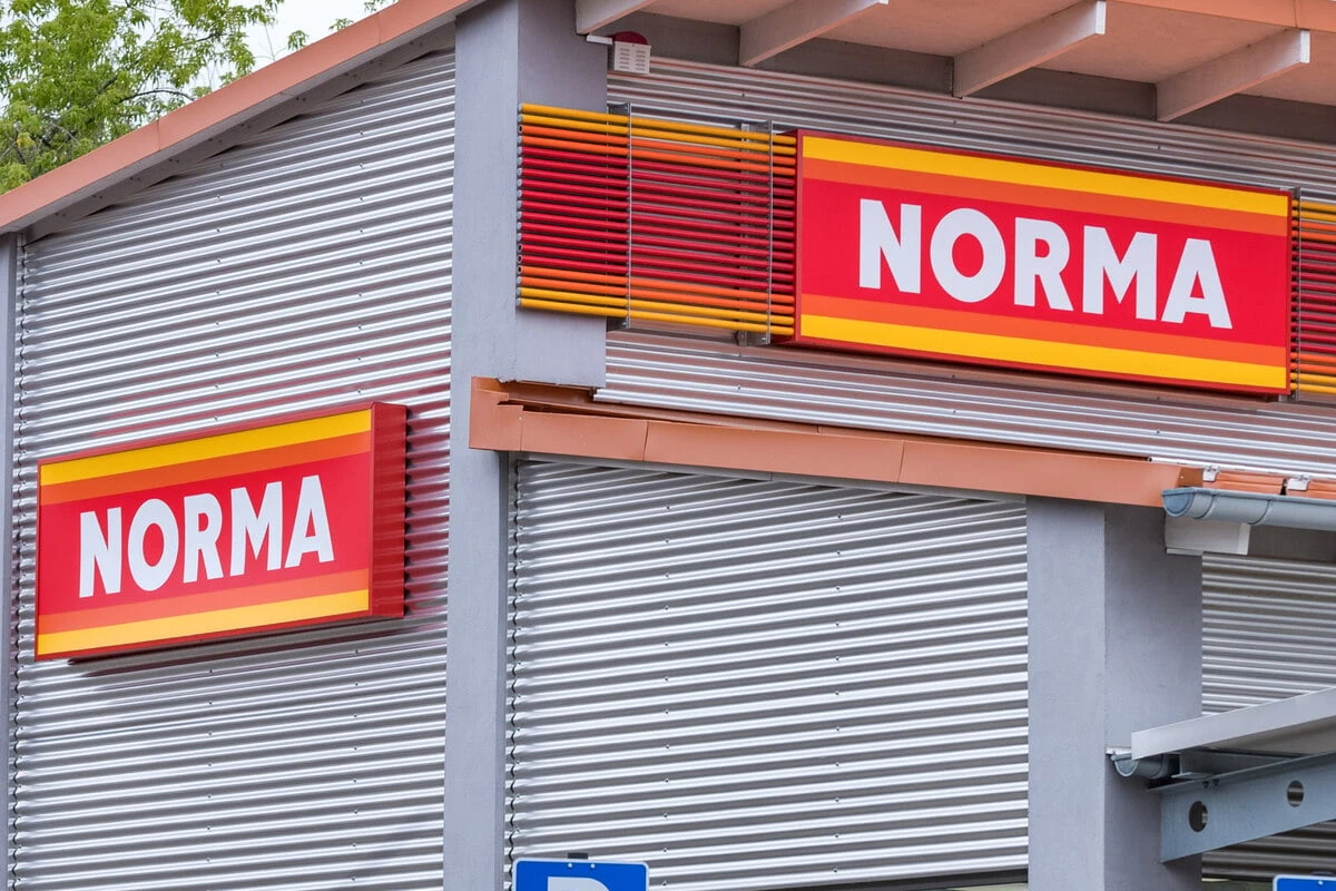 Kassiererin verhindert Schlimmeres: Bewaffneter Raub im Norma wegen weniger als 1000 Euro