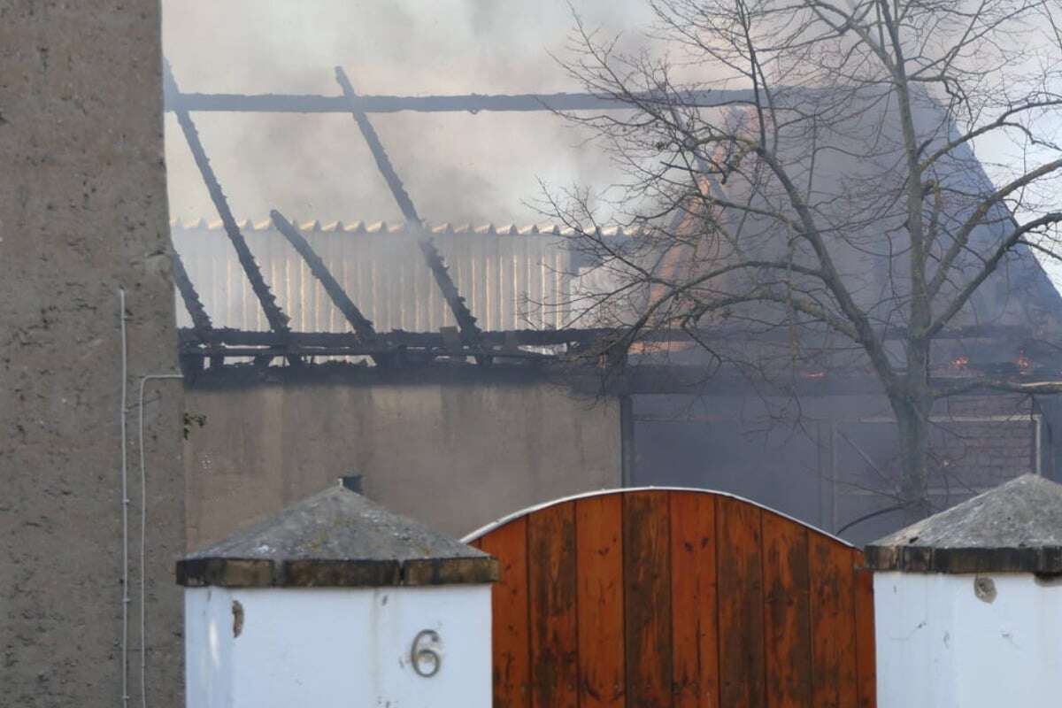 Scheune brennt in sächsischem Dorf nieder: Polizei findet Leiche im Brandschutt