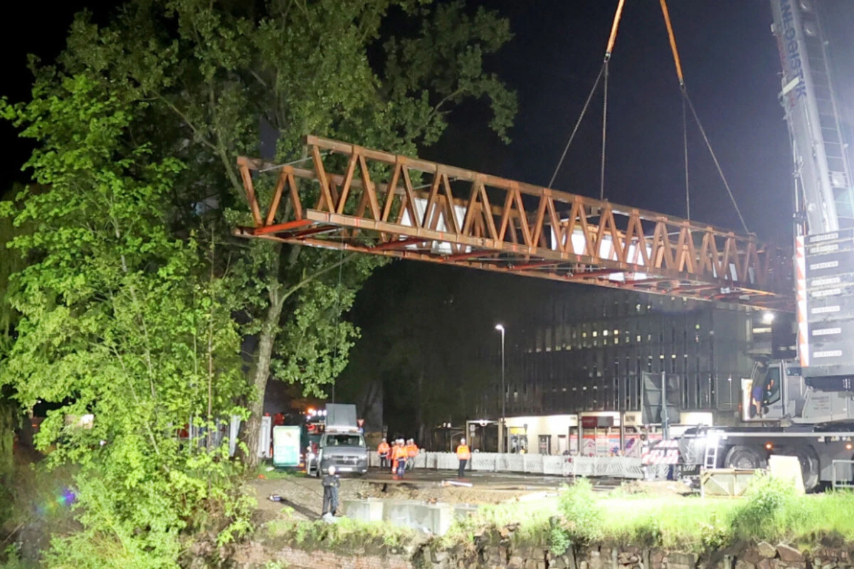 Stahlgigant über der Chemnitz: Großbaustelle geht vorwärts